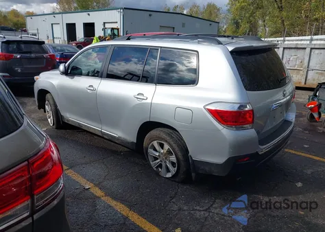 2012 Toyota Highlander Se V6 из США, поврежденный, VIN 5TDBK3EH4CS095487